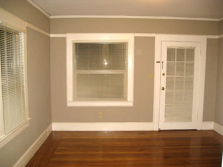 2601 E St #B — Photo 2