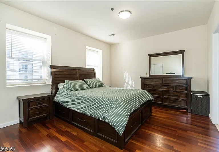 33-37 New York Ave #2A — Photo 20