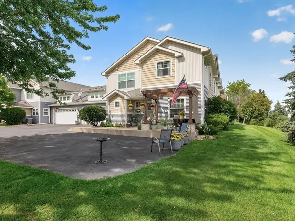 22295 Cameo Ct, Forest Lake, MN 55025