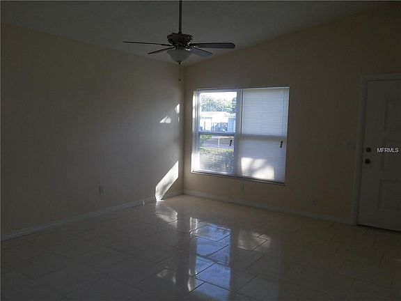 4th image of 2915 Stratford Dr