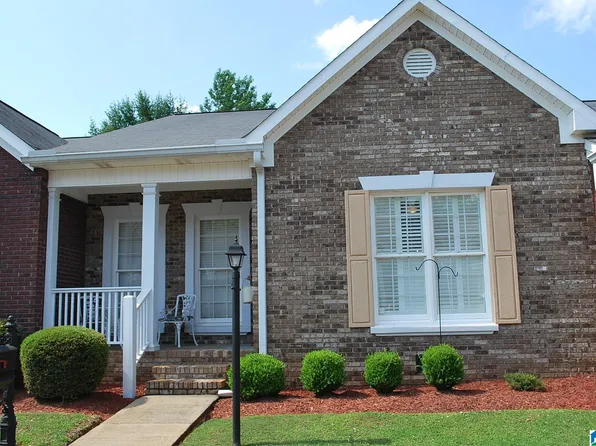 1611 Fountain Dr, Anniston, AL 36207