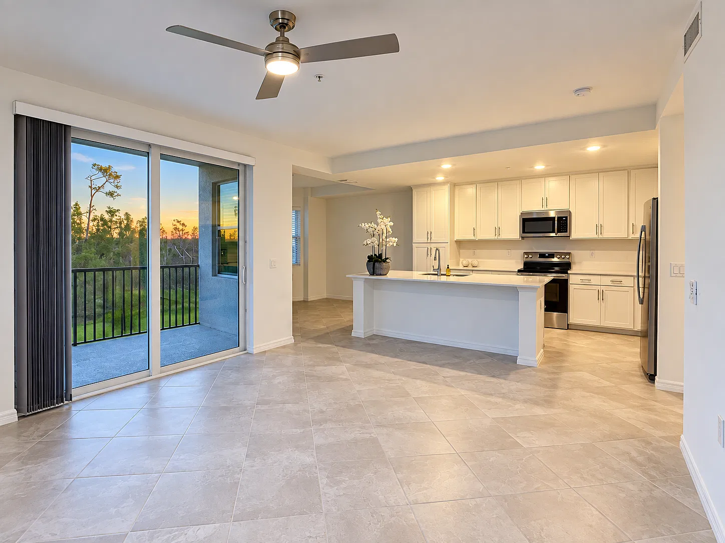 2 bed, 1154 sqft, $1,695 — Photo 1