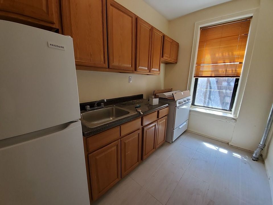 1st image of 355 Lefferts Ave #2E
