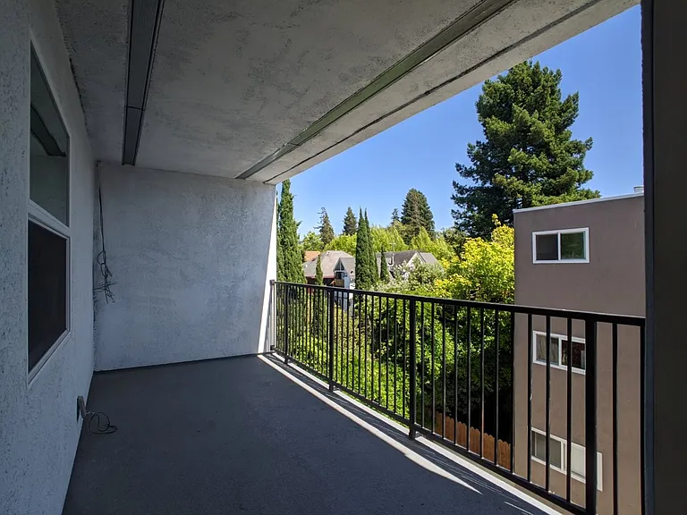 2607 Ellsworth Street — Photo 39
