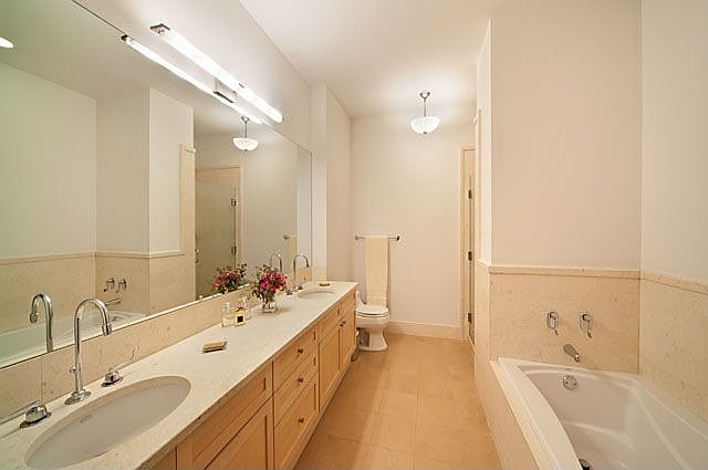 1st image of 252 7th Ave APT 10R