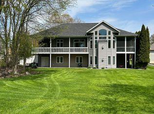 3312 Beckie Dr SW, Wyoming, MI 49418