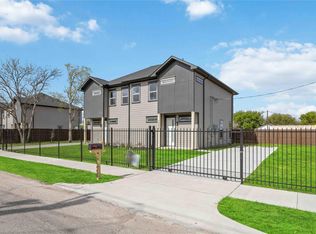 7555 Calhoun St #B, Houston, TX 77033