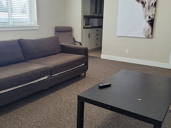 3rd image of 164 S Main St #203948