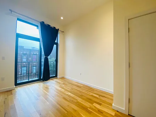 Rented by null | media 15