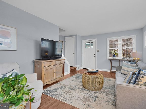 5th image of 6725 Kenyon Dr