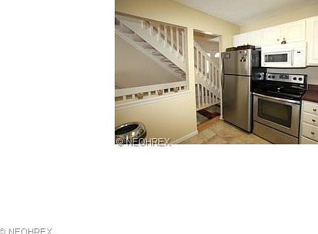 3rd image of 1657 Maple Grove Ct
