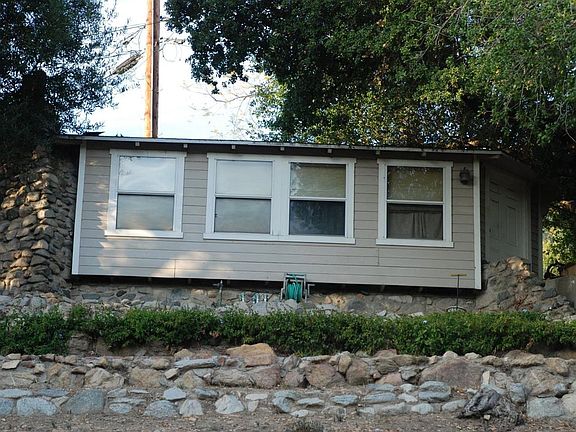 2nd image of 2121 Crescent Ave