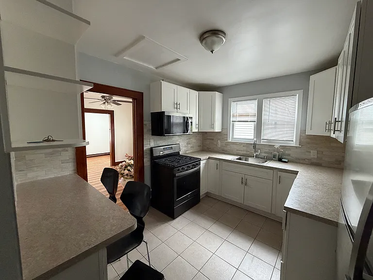 13 Maple St #2 — Photo 7