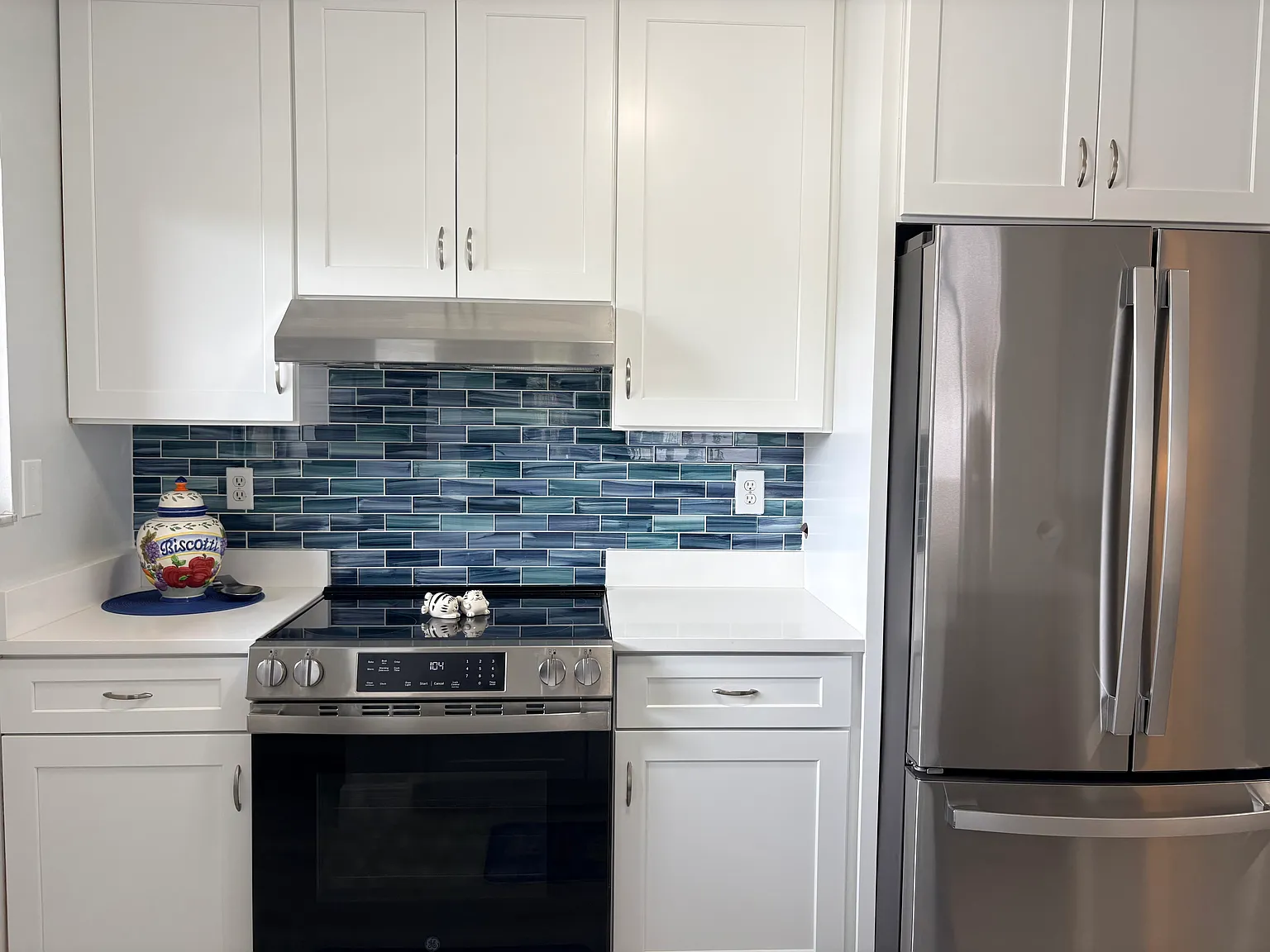 2 bed, 1.5 bath, 1000 sqft, $1,900 — Photo 2