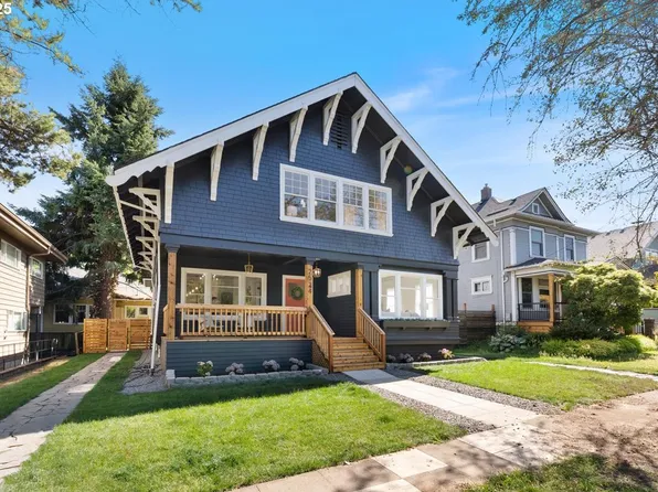 2524 NE Halsey St, Portland, OR 97232