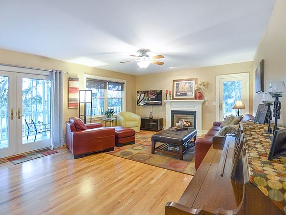 3rd image of 4648 E Island Pines Dr