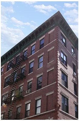 Rented by KVNY Soho | media 9