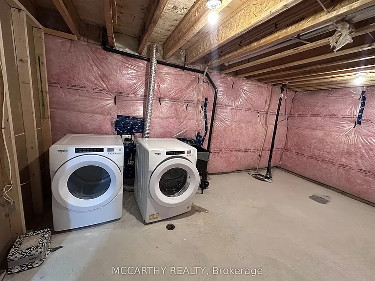 231 Ridley Cres — Photo 21