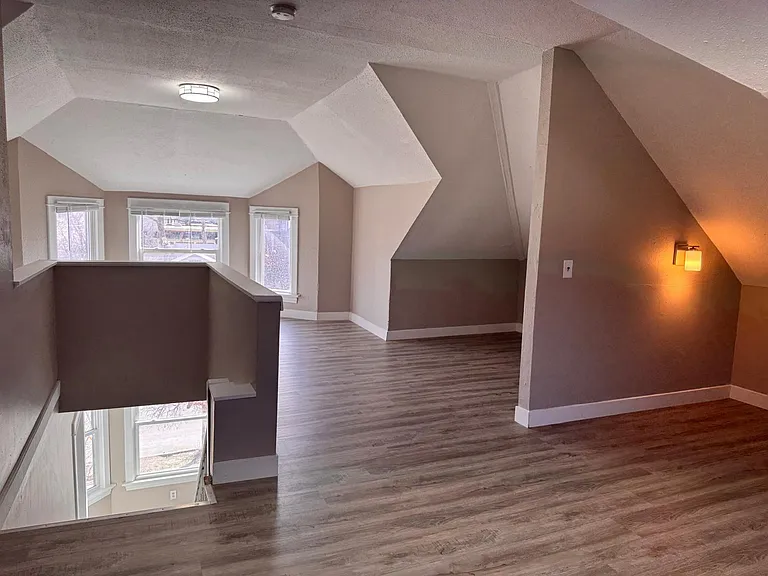 2212 F St #2 — Photo 8