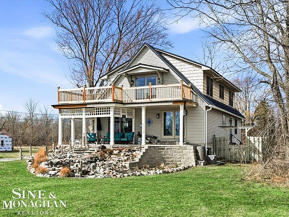 4th image of 8518 S River Rd