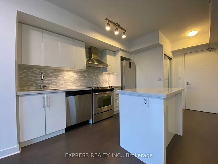 58 Orchard View Blvd #1601 — Photo 2