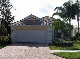 3932 Valencia Way, Naples, FL 34119