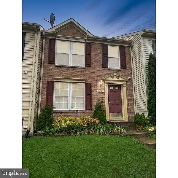 8072 Silver Fox Way photo 1