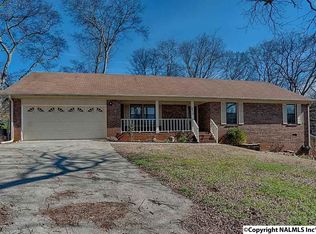 2413 Dairy Ln, Huntsville, AL 35811