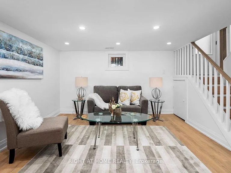 202 William St — Photo 4