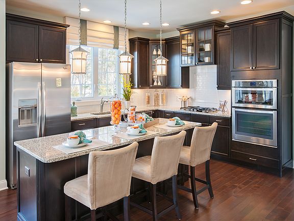 Kitchen with Center Island