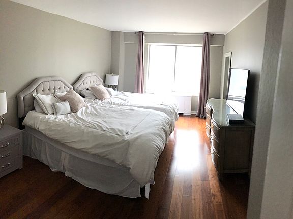 4th image of 6933 N Kedzie Ave APT 216