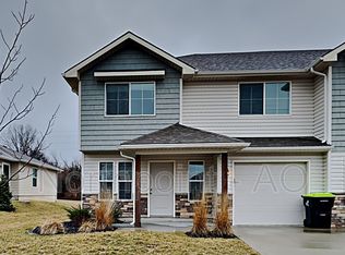 212 SW Marigold St, Blue Springs, MO 64014