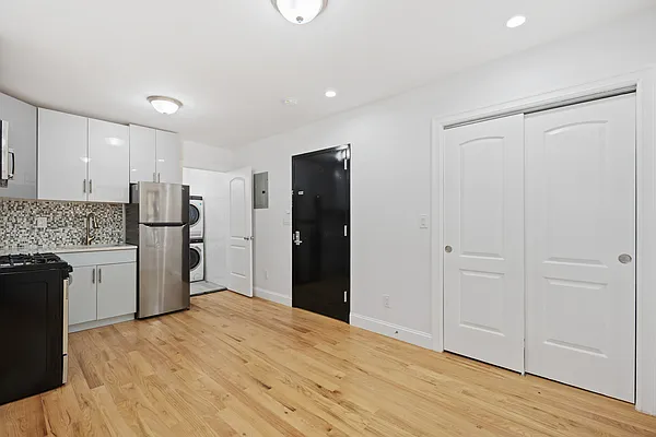 Rented by DSY PROPERTIES LLC | media 9