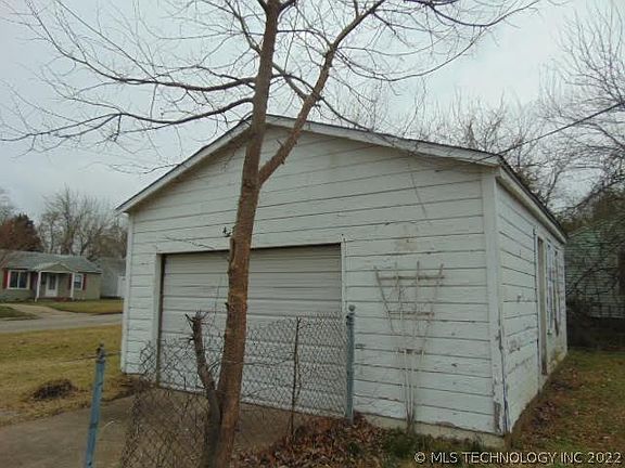 4th image of 448 S 67th East Ave