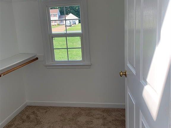 5th image of 3929 Three Foxes Dr