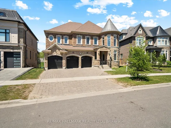 293 Torrey Pines Rd, Vaughan, ON L4H 3X3
