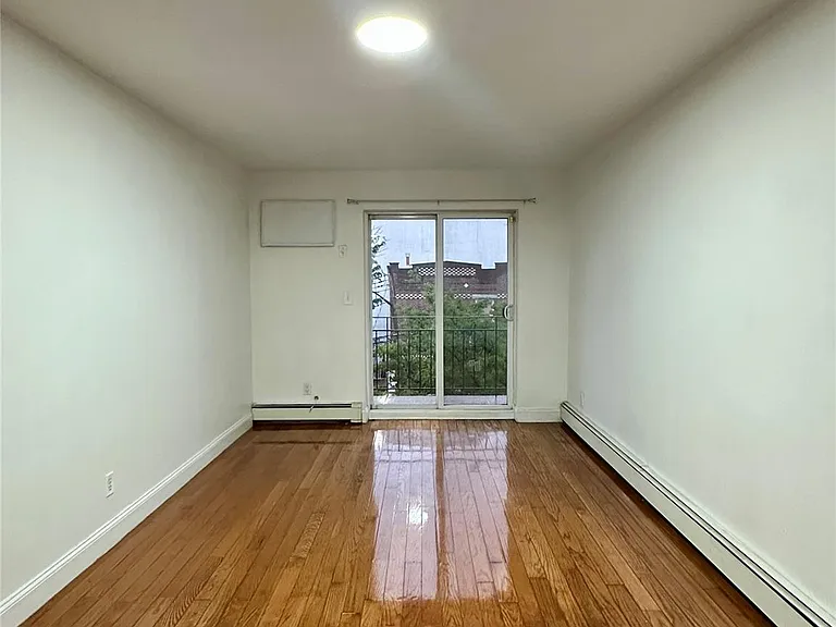 5774 Xenia St — Photo 2