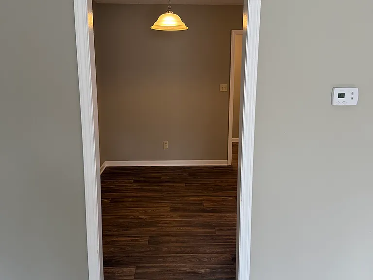 112 Stonecreek Dr #D — Photo 3