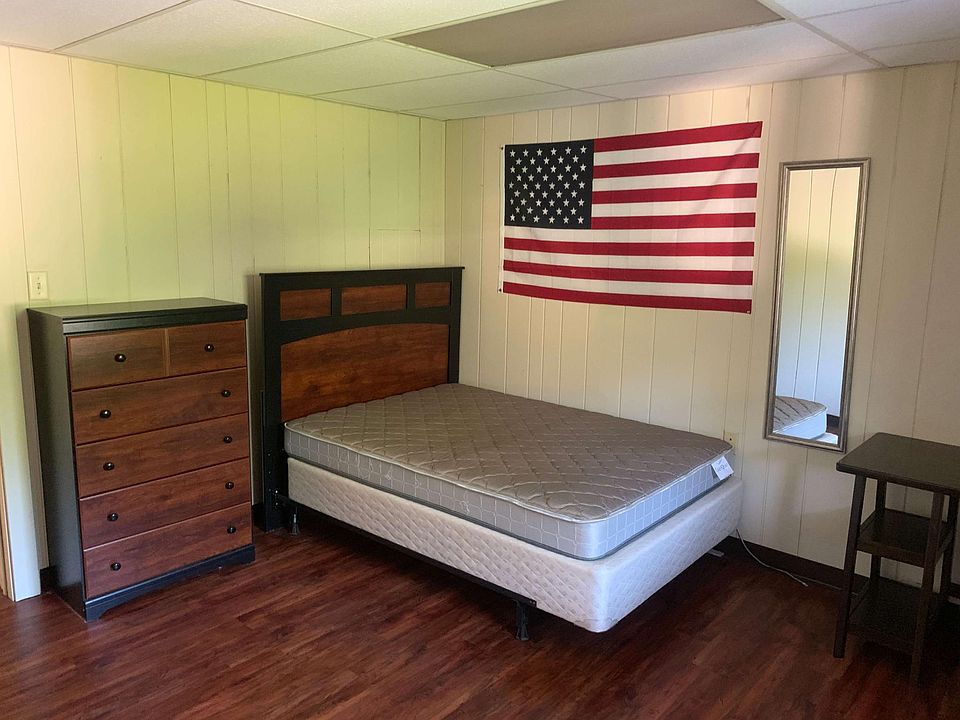 Spacious Furnished Bedroom with Dresser, Bed, Desk, Chair, and 2 large spacious closets!