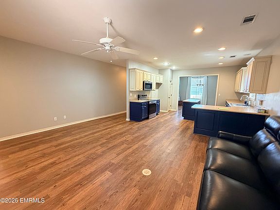 5th image of 5381 Crepe Myrtle Dr