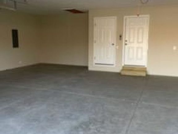 3rd image of 502 Stella Ct