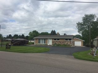 36658 N Ridge Rd, Ingleside, IL 60041