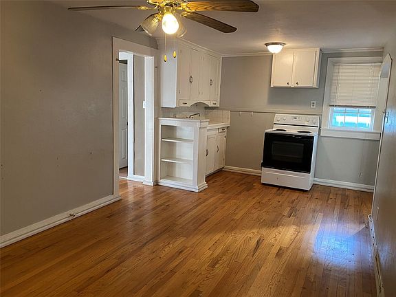 4th image of 3132 Greene Ave #D