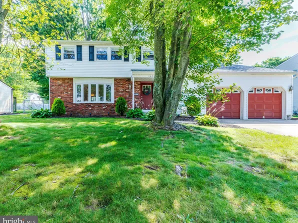 1630 Pin Oak Rd, Williamstown, NJ 08094