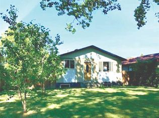 3042 E 31a St SE, Calgary, AB T2B 0S9