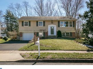 16 Wheelwright Ln, Cherry Hill, NJ 08003