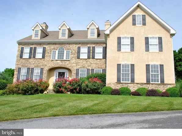172 Harrogate Dr, Landenberg, PA 19350