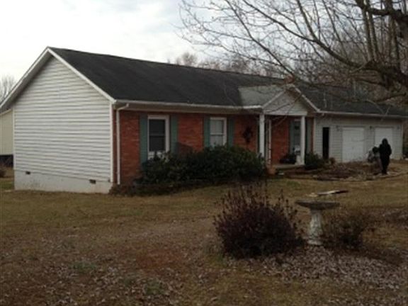 2nd image of 1727 Orchard Dr