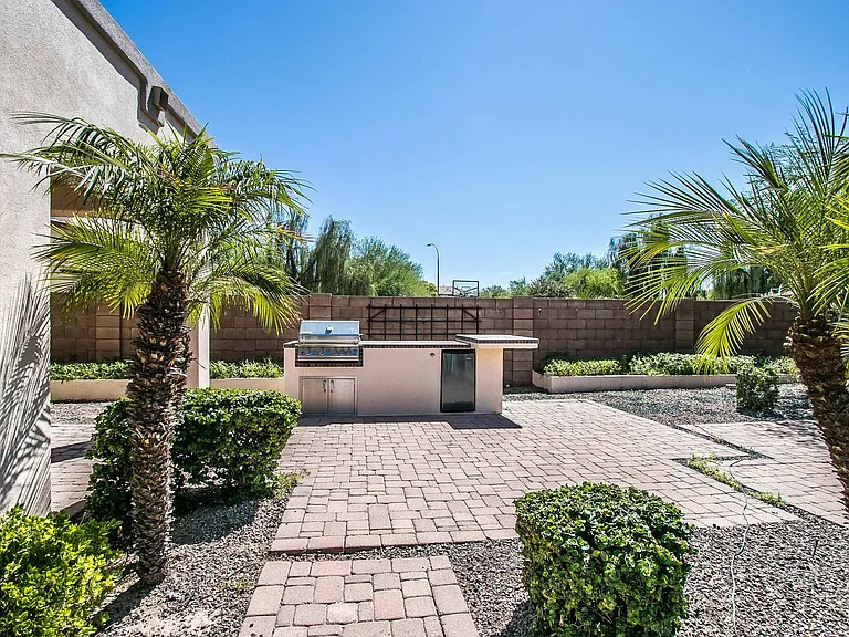 363 W Lantana Pl — Photo 43
