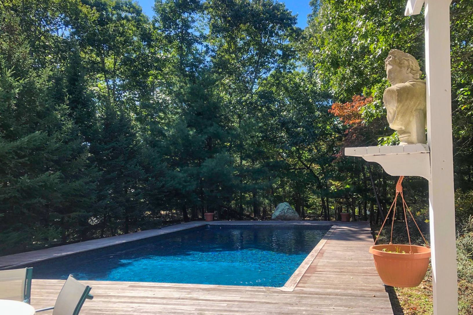  Large Pool